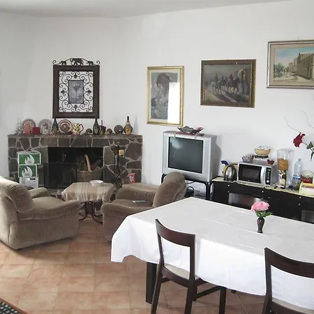 Rosas Villa Alghero