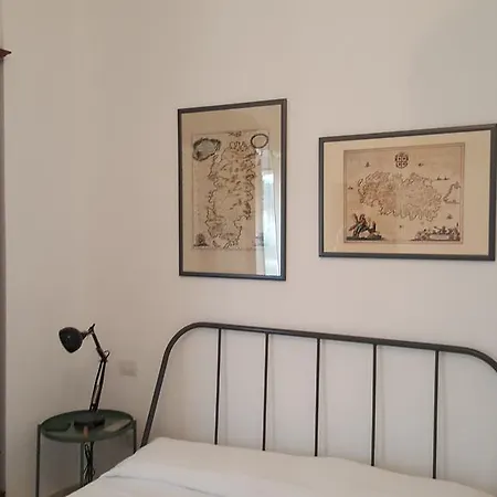 Rosas Villa
